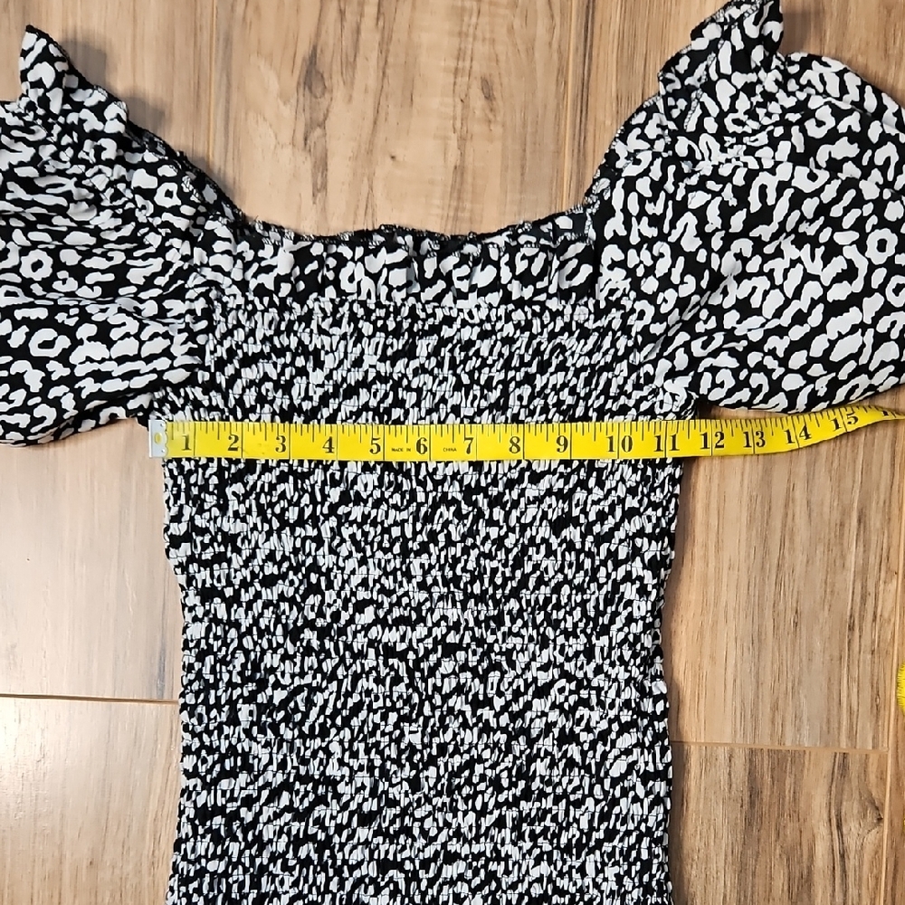 THE MOON Black and White Women's Bodycon W/Stretch Dress - Picture 8 of 11